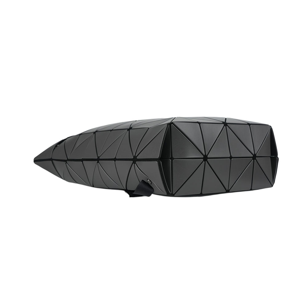 ISSEY MIYAKE BAO BAO BLOCKY 啞光霧面拉鍊後背包/炭灰色, , large