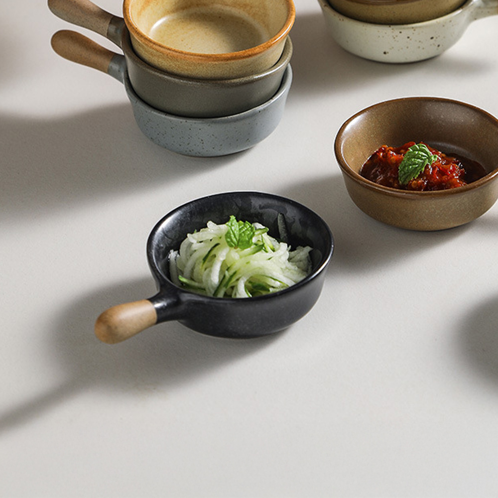 日式復古迷你單柄碟【6色可選】 盤子 醬料碟 醬油碟 小菜碟 陶瓷碟 迷你手把調料碟 沾醬碟 陶瓷 小碟 碗盤 小碟子, , large
