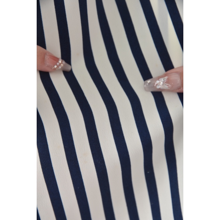 (L) wing ming質感跳色藍色短袖上衣二手衣, , large