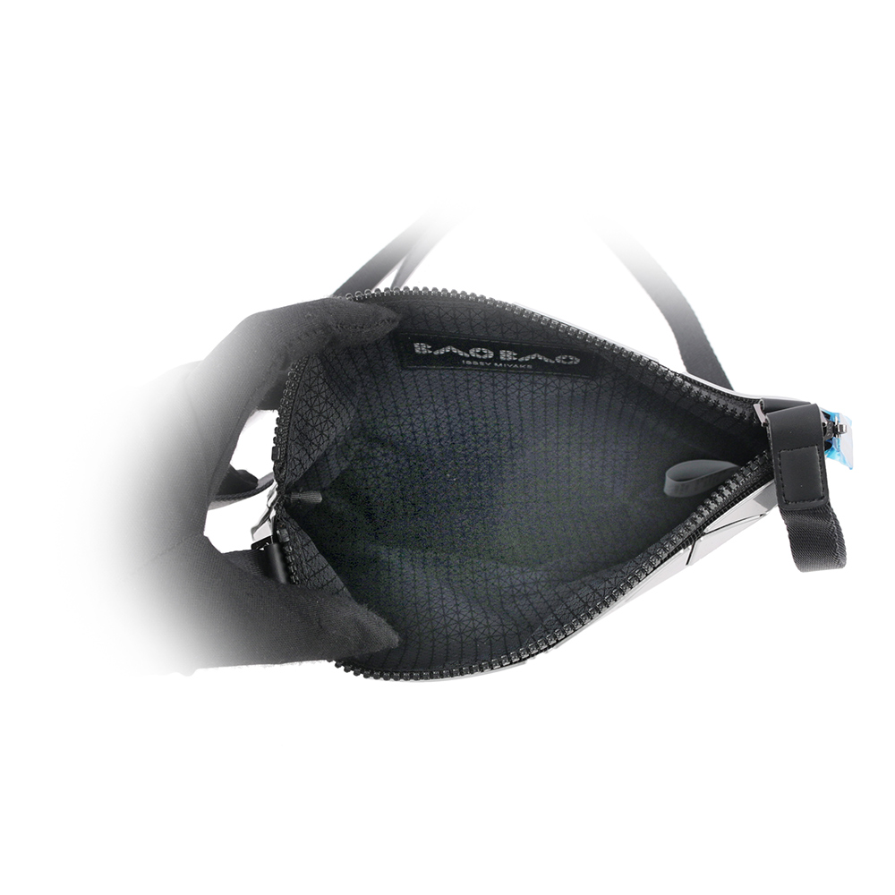 ISSEY MIYAKE BAO BAO LUCENT 3X4 亮面斜背包/銀色, , large