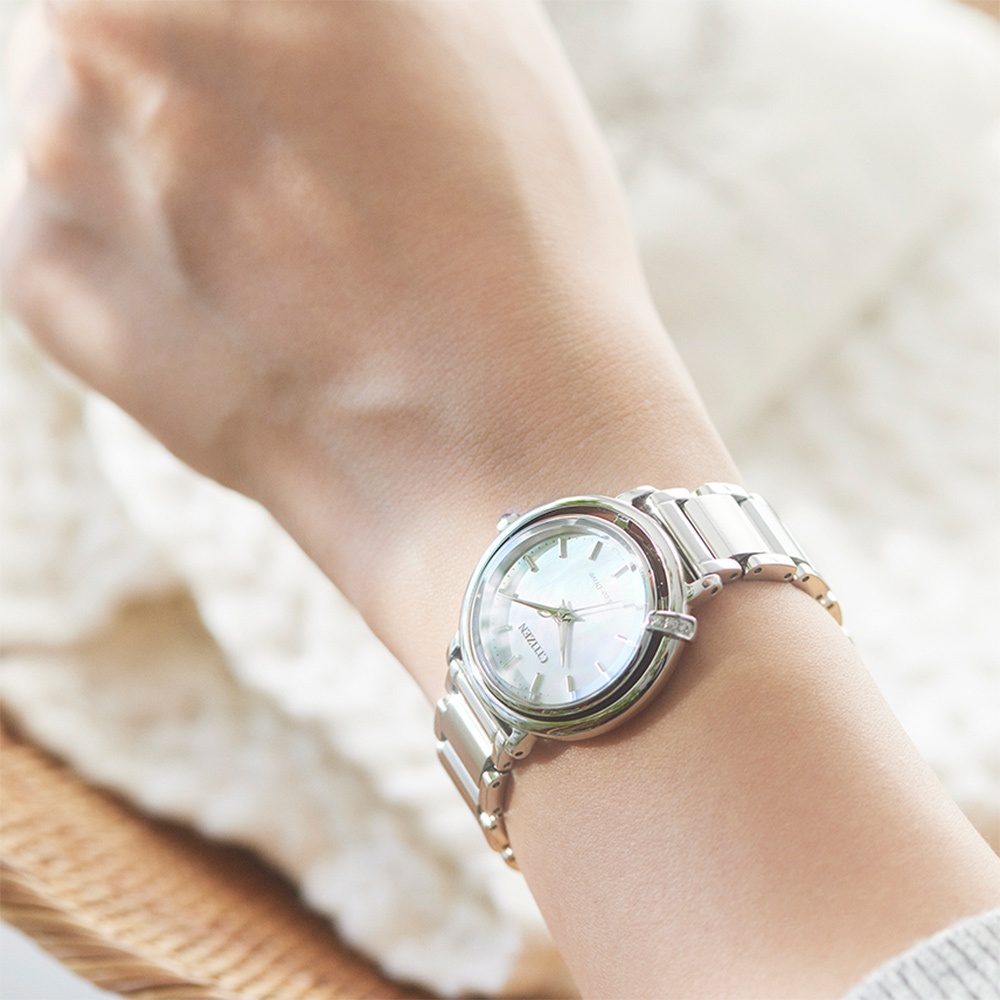 CITIZEN 星辰 L系列 曙光 光動能鑽石女錶 附贈皮革錶帶 EM1090-60D, , large