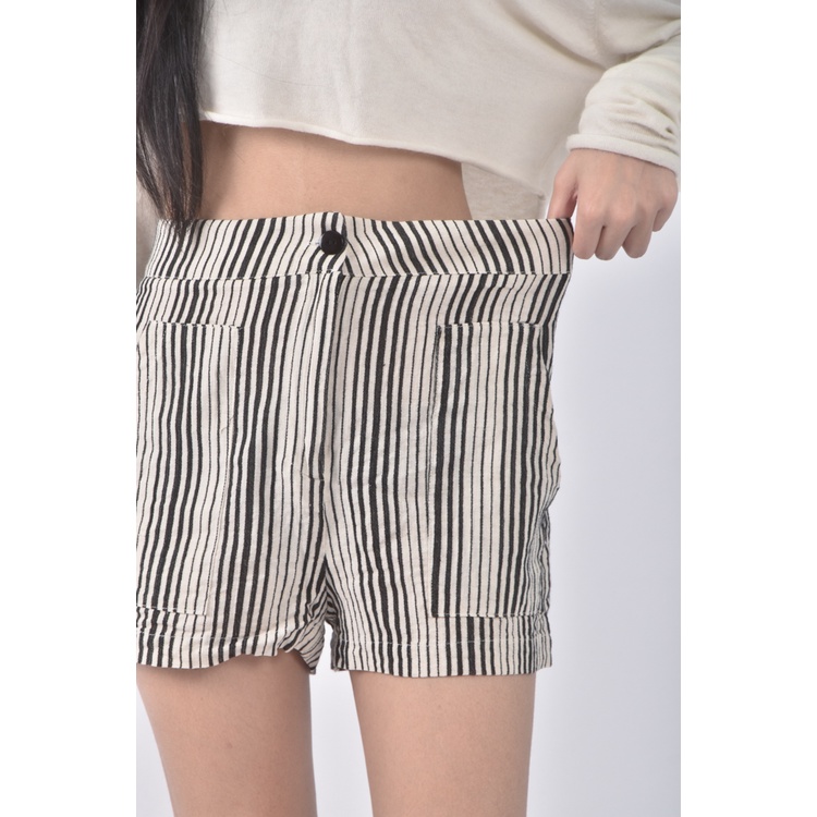 (XL) brandy melville高腰質感黑色短褲二手衣, , large