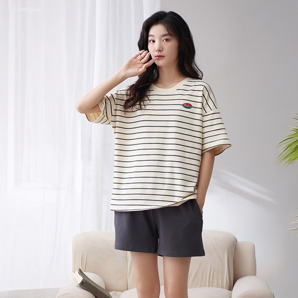 自帶胸墊居家服【L/XL/XXL】睡衣 居家服 固定式胸墊 可機洗 自帶胸墊 寬鬆睡衣 寬鬆居家服 胸墊 落肩 寬版 寬鬆 固定式, , large