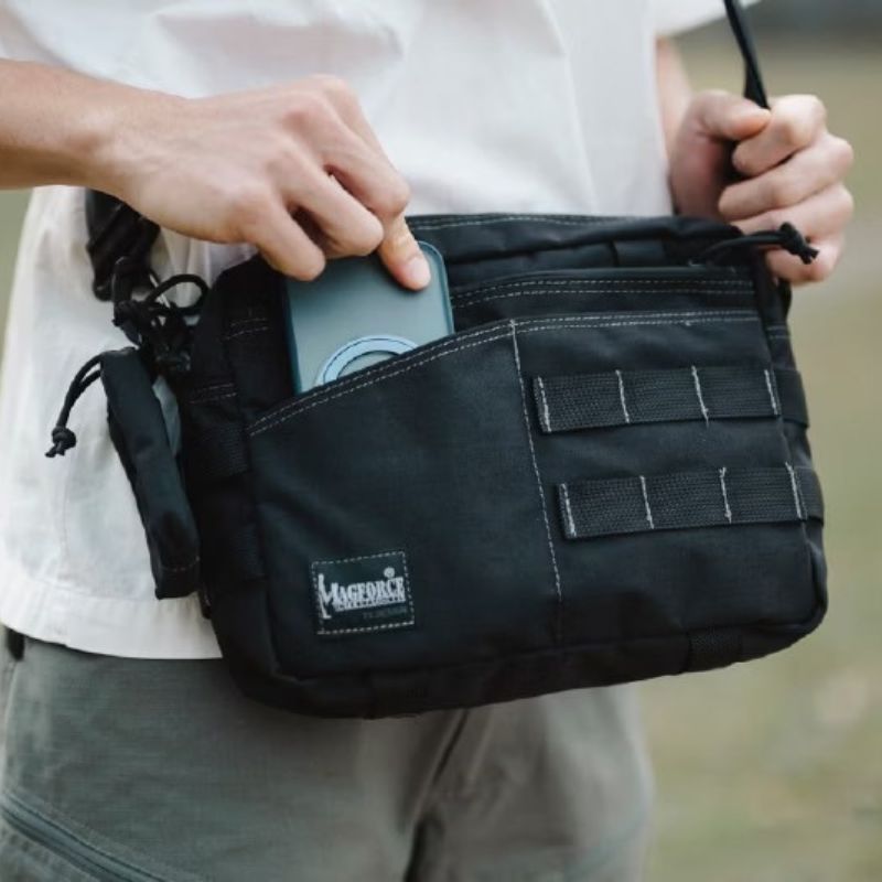 【MAGFORCE】馬蓋先大方側背包  【500D尼龍-黑】戰術背包 登山背包 單肩包 附零錢包 #A0346, , large