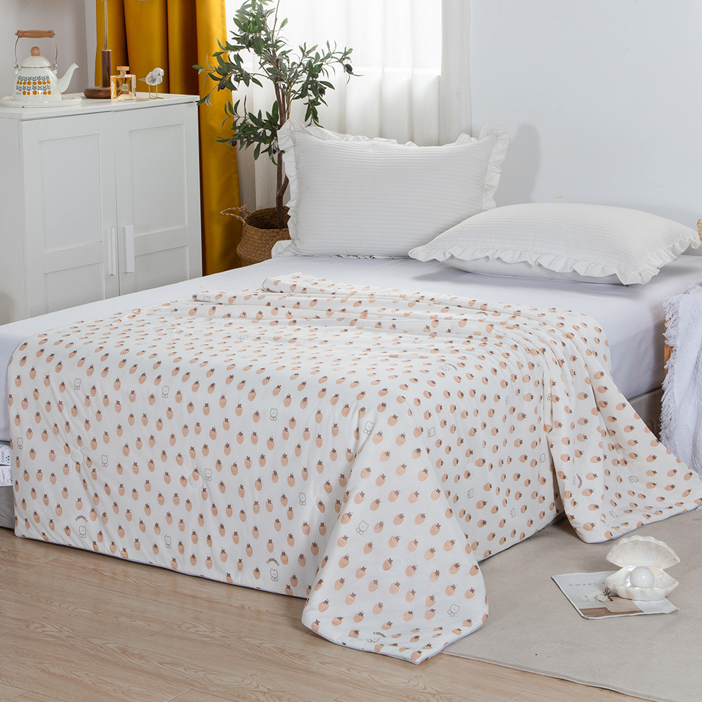 【FOCA】Strawberry Gummy | Cool Antibacterial Silver Ion Anti-Stumbling Cooling Yarn Ice Cream Quilt/Four Seasons Quilt 150x200cm, , large