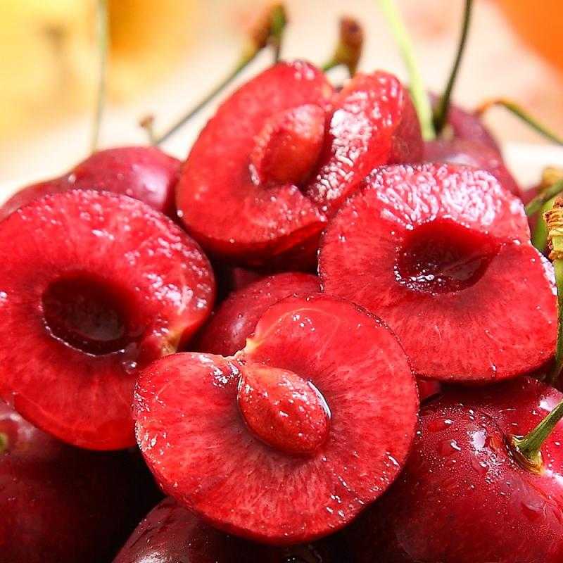 Chilean 9.5 Row Cherry Gift Box, , large