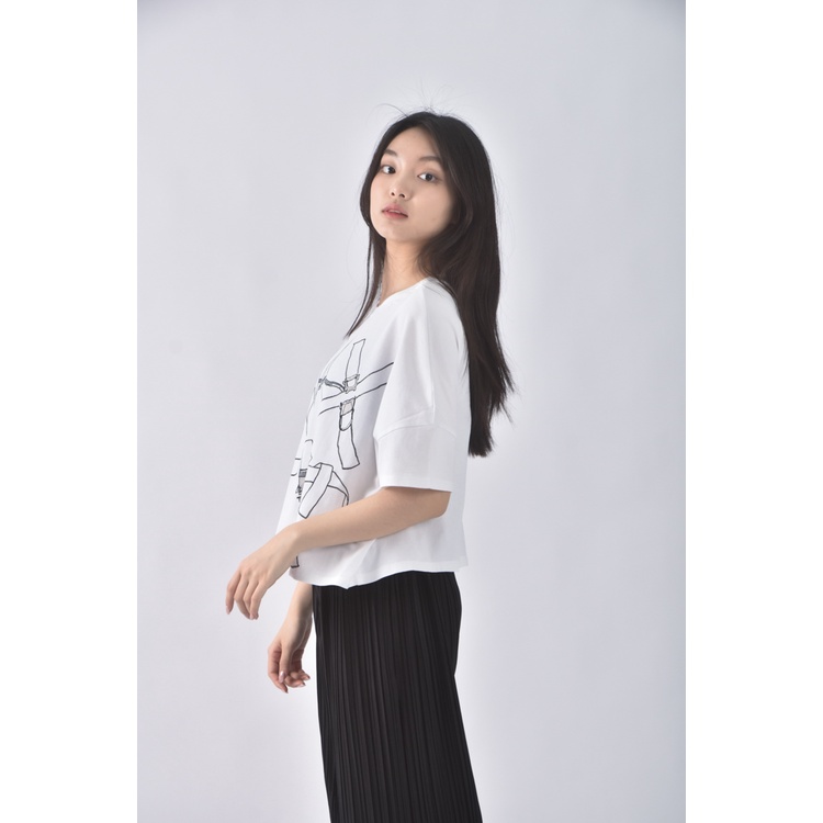 (XL) max co圓領白色短袖上衣二手衣, , large