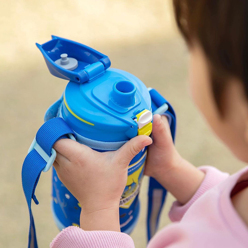 【日本孔雀Peacock】兒童316不鏽鋼保溫杯800ML 附專屬杯套+反光背帶-恐龍-藍(兒童水壺), , large