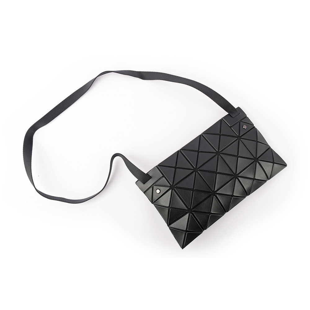 ISSEY MIYAKE BAO BAO LUCENT 3X5 霧面斜背包/黑色, , large