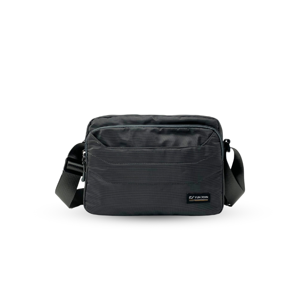 【YUNJOIN】Tech Horizontal Multi-Layer Crossbody Bag
