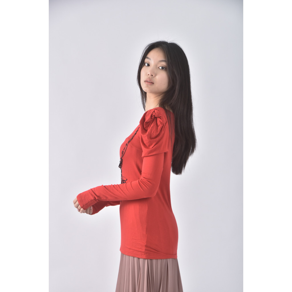 (S) fashion show內搭紅色長袖上衣二手衣, , large