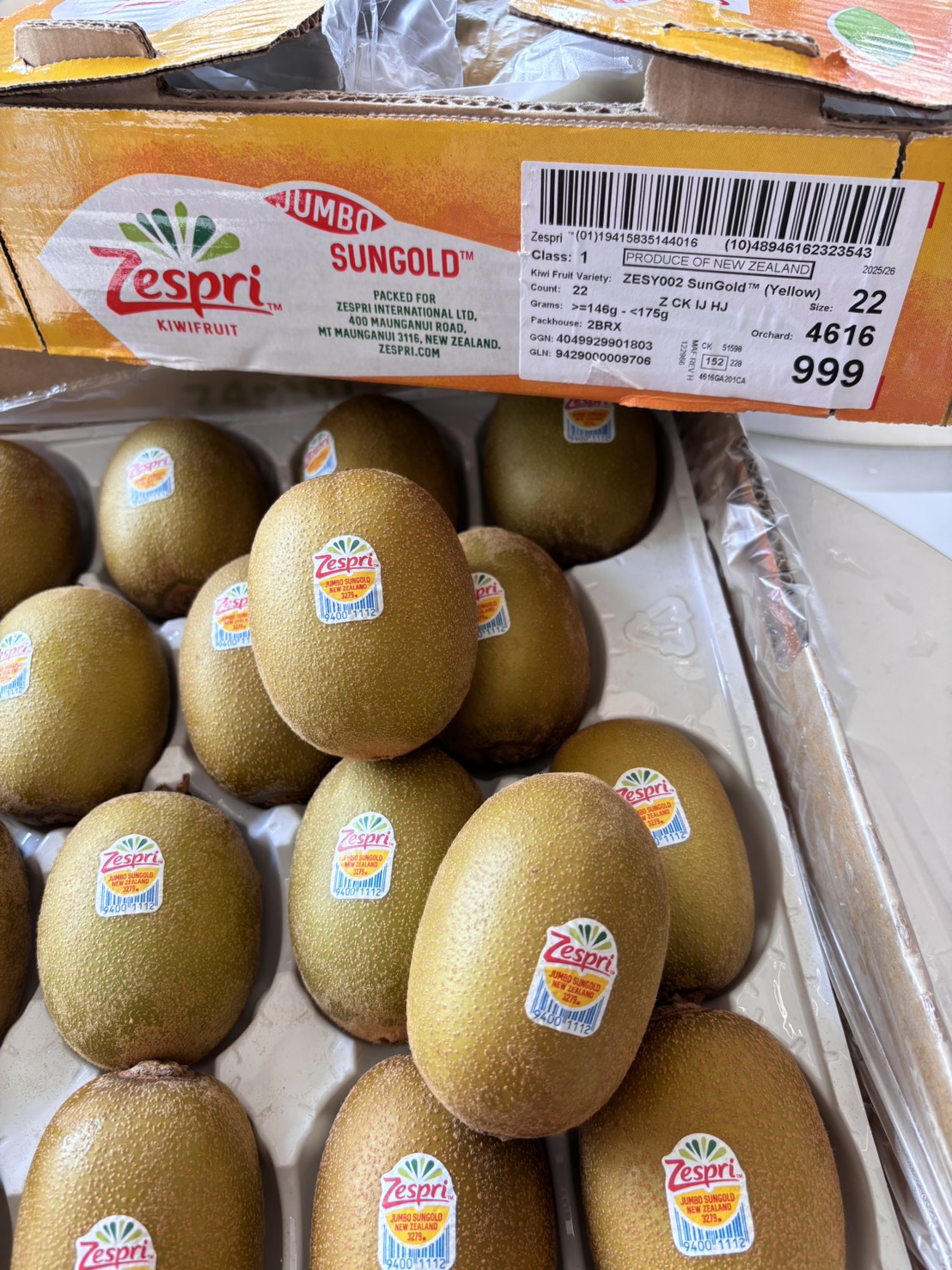 Zespri™ SunGold Kiwifruit, , large