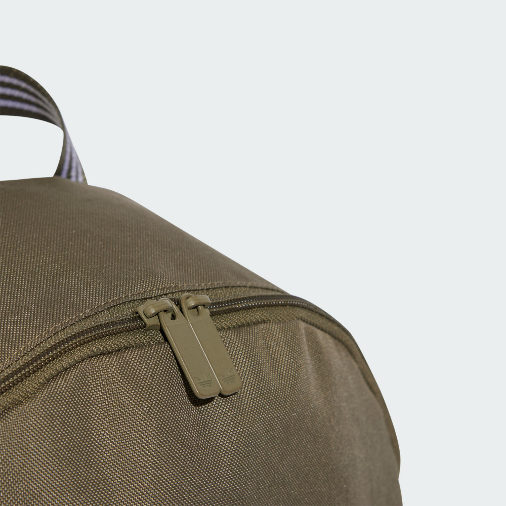 [家樂福] ADIDAS ADICOLOR 後背包 軍綠 IX7460, , large