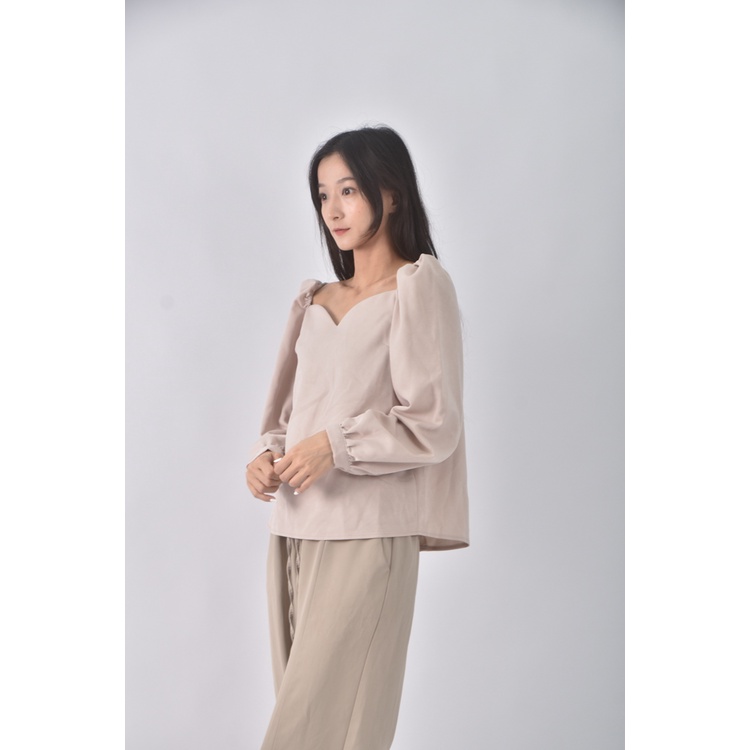 (S) double coco j韓牌低胸杏色長袖上衣二手衣, , large