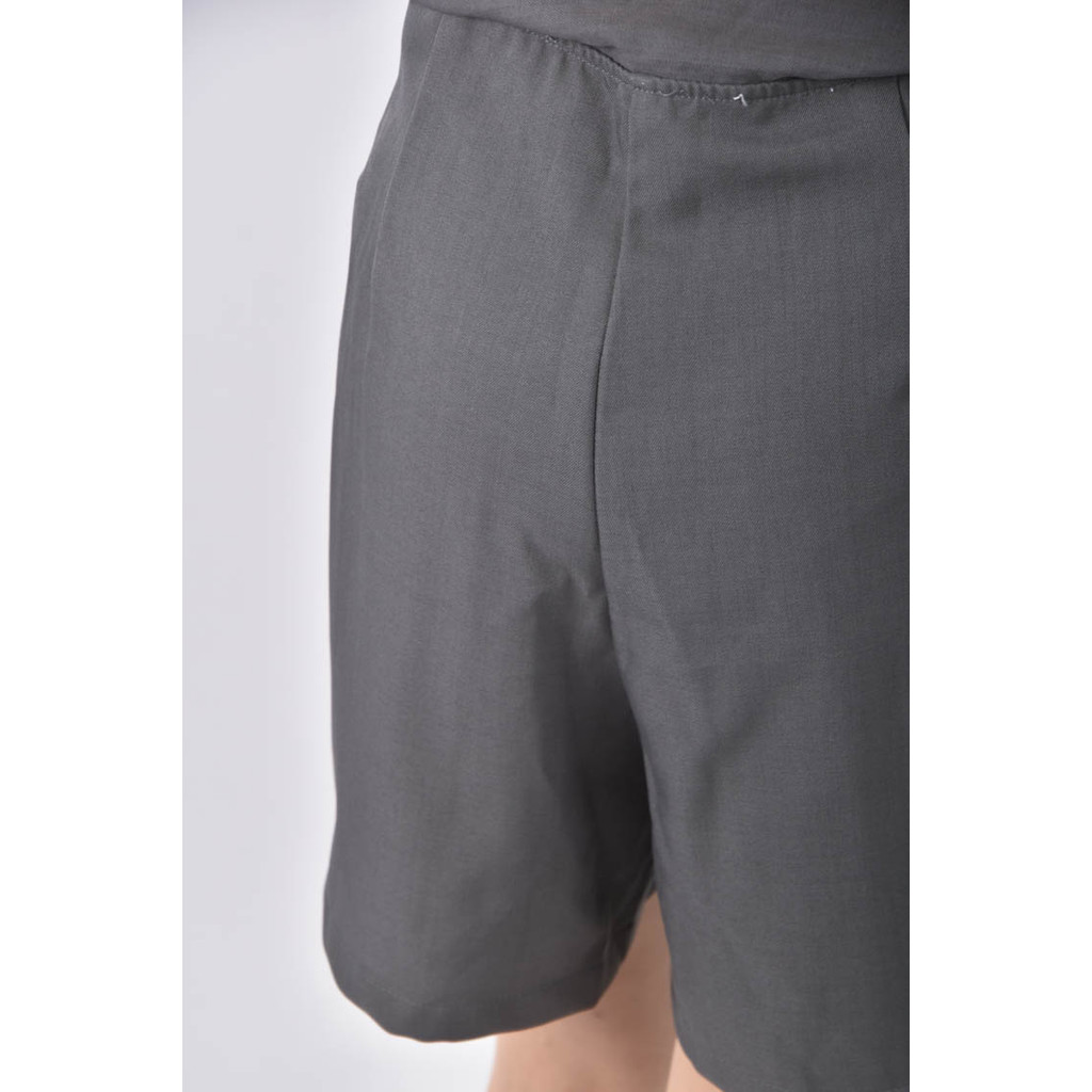 (2XL) 【董仔私服】dazy高腰灰色短褲二手衣, , large