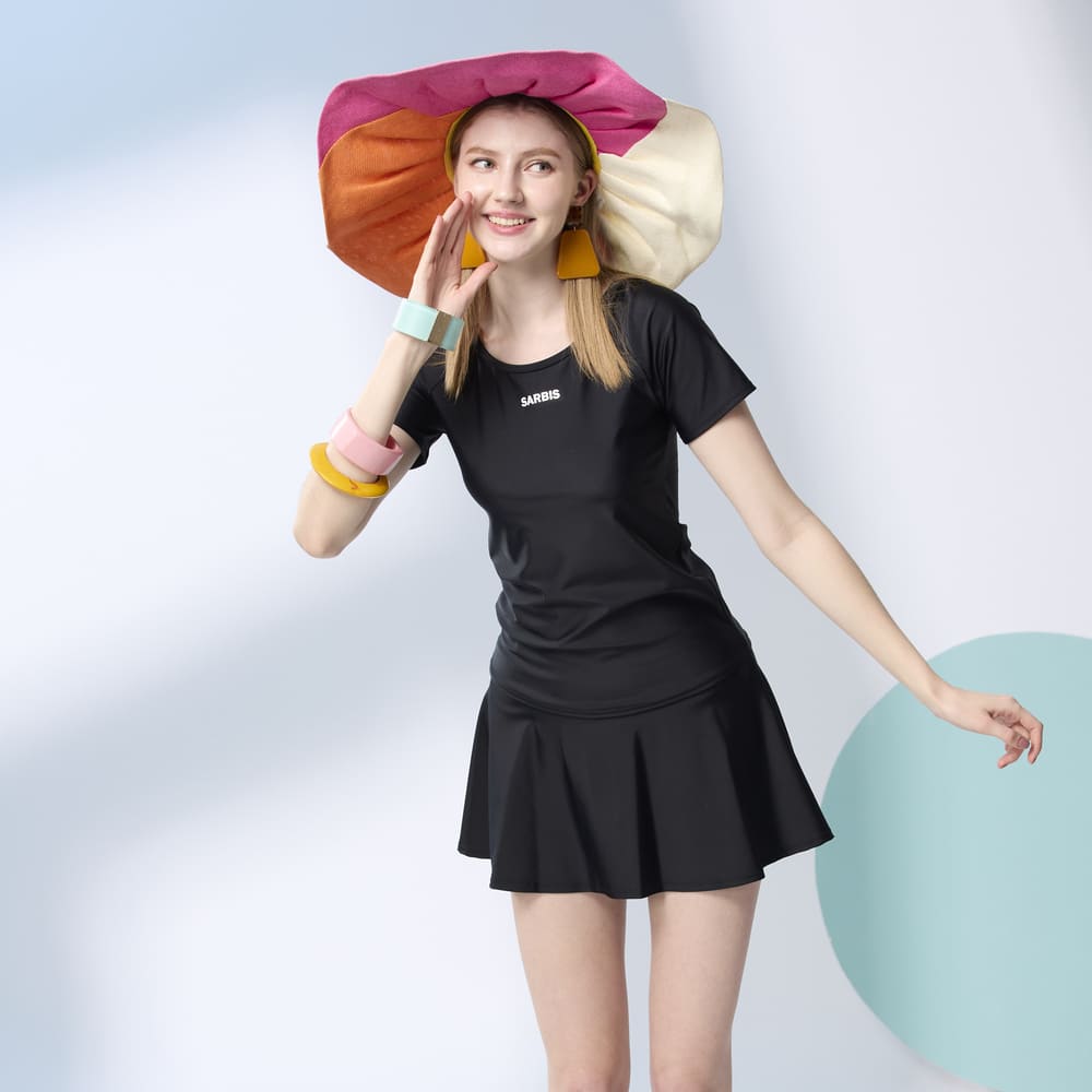	莫妮娜 台灣製 少女短袖裙褲二件式泳裝 純黑色, , large