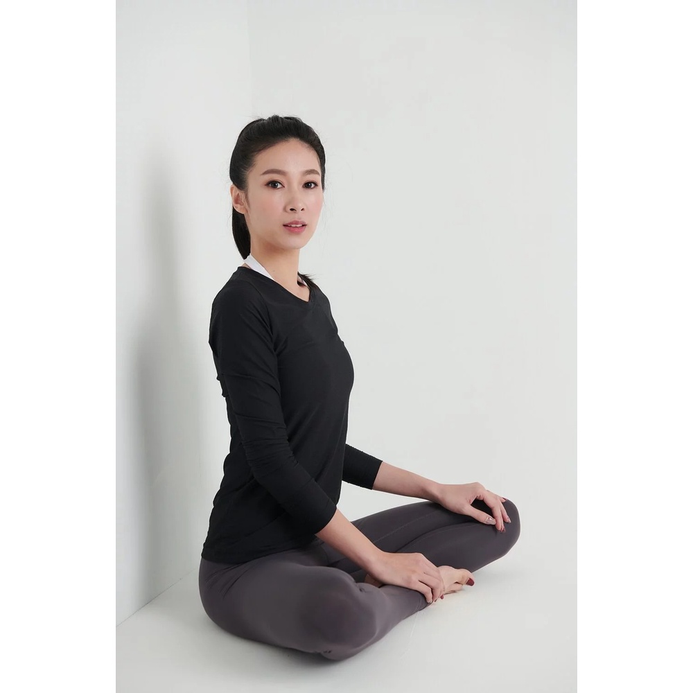 YOGA FLOW Ula Tshirt - 長袖圓領罩衫 - 墨黑 Black, , large
