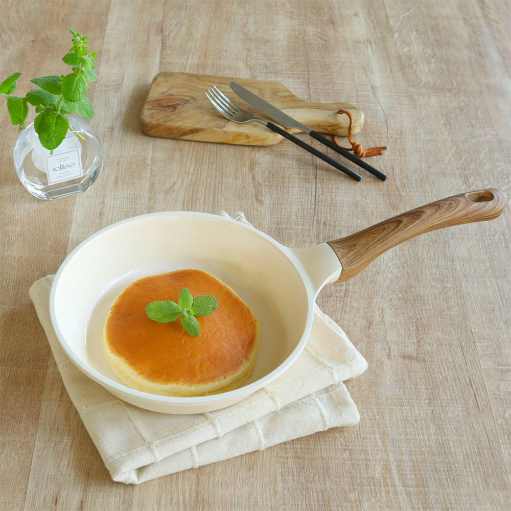 【HANAKO】Japan 6-Layer Ceramic Nonstick Frying Pan 20cm (Compatible with IH & Gas Stoves / Fast Heating & Easy to Clean / Lightweight Design), , large