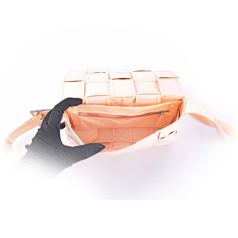 BOTTEGA VENETA 小牛皮Cassette編織包/哈密瓜色, , large