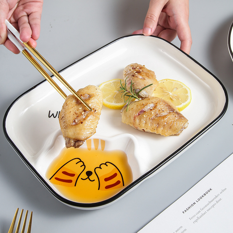 black-framed-cat-dumpling-plate