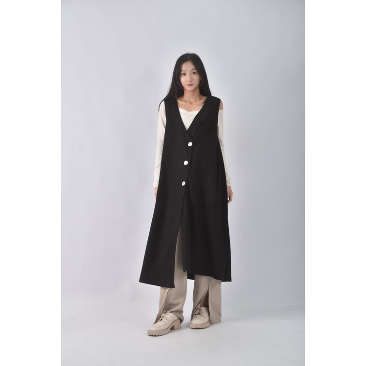 (L) 時游v領黑色洋裝二手衣