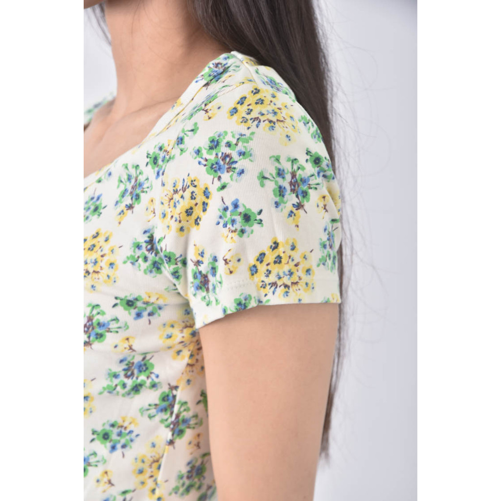 (S) uniqlo花卉白色短袖上衣二手衣, , large