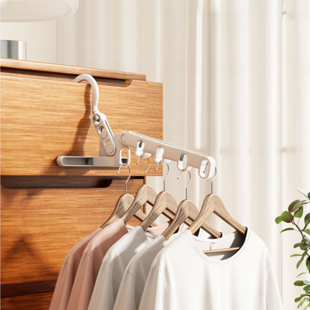 5-hole-folding-clothes-hanger