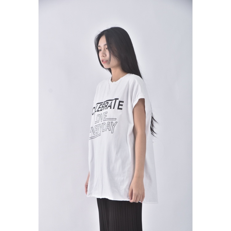 (XL) monday weekend質感字母白色上衣二手衣, , large