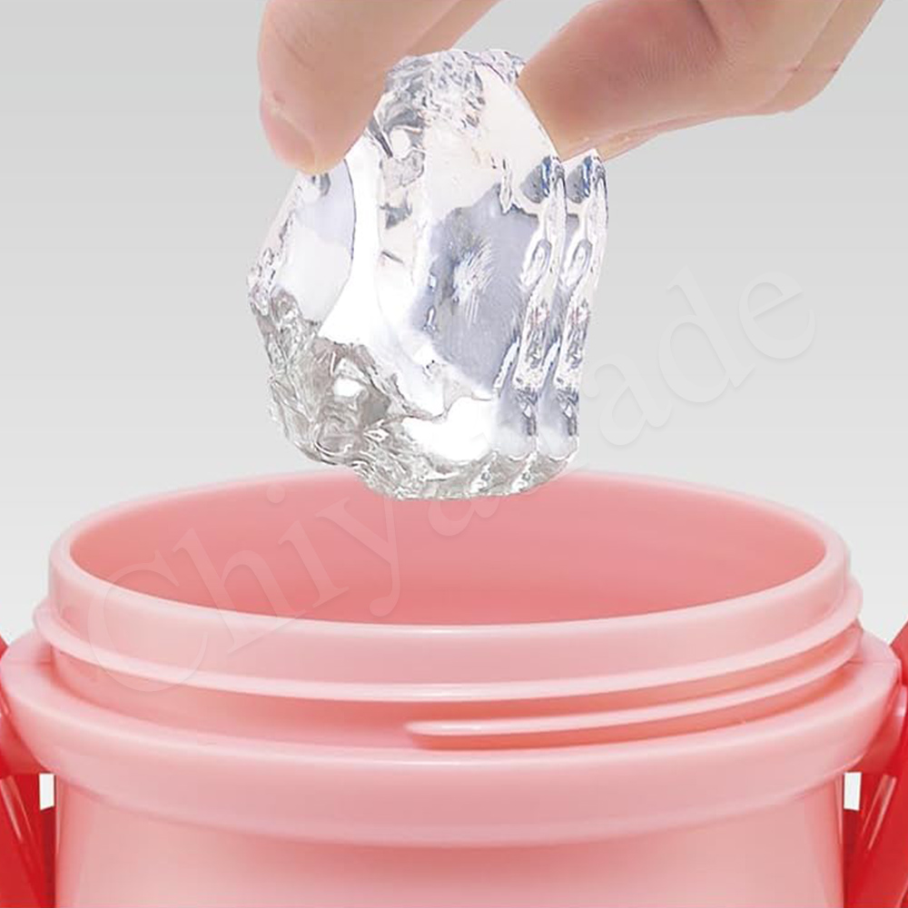 【百科良品】日本製 Hello Kitty凱蒂貓 小熊 彈蓋直飲水壺 隨身瓶 抗菌加工 480ML(附背帶)-紅, , large