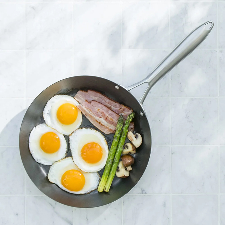 【vitacraft】Japan-Made Nitrided Iron Uncoated Single-Handle Frying Pan 26cm (Super Iron Series), , large