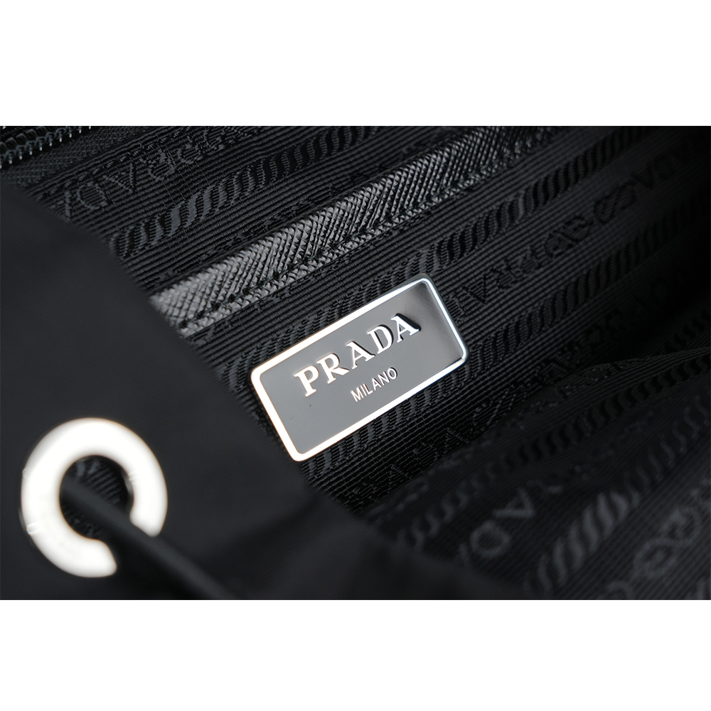 PRADA 三角牌Logo 尼龍雙口袋後背包/黑色, , large