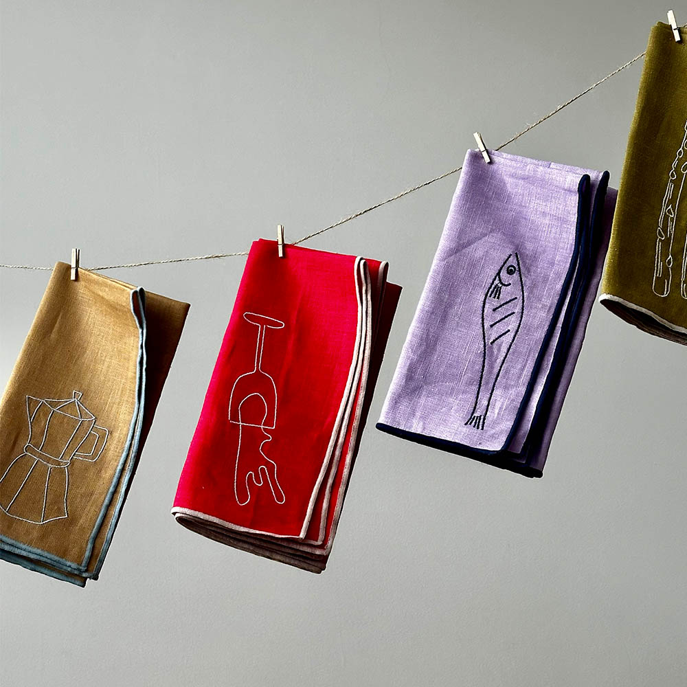 【英國 MÆGEN】刺繡棉麻餐巾組-紅 (紅酒), , large