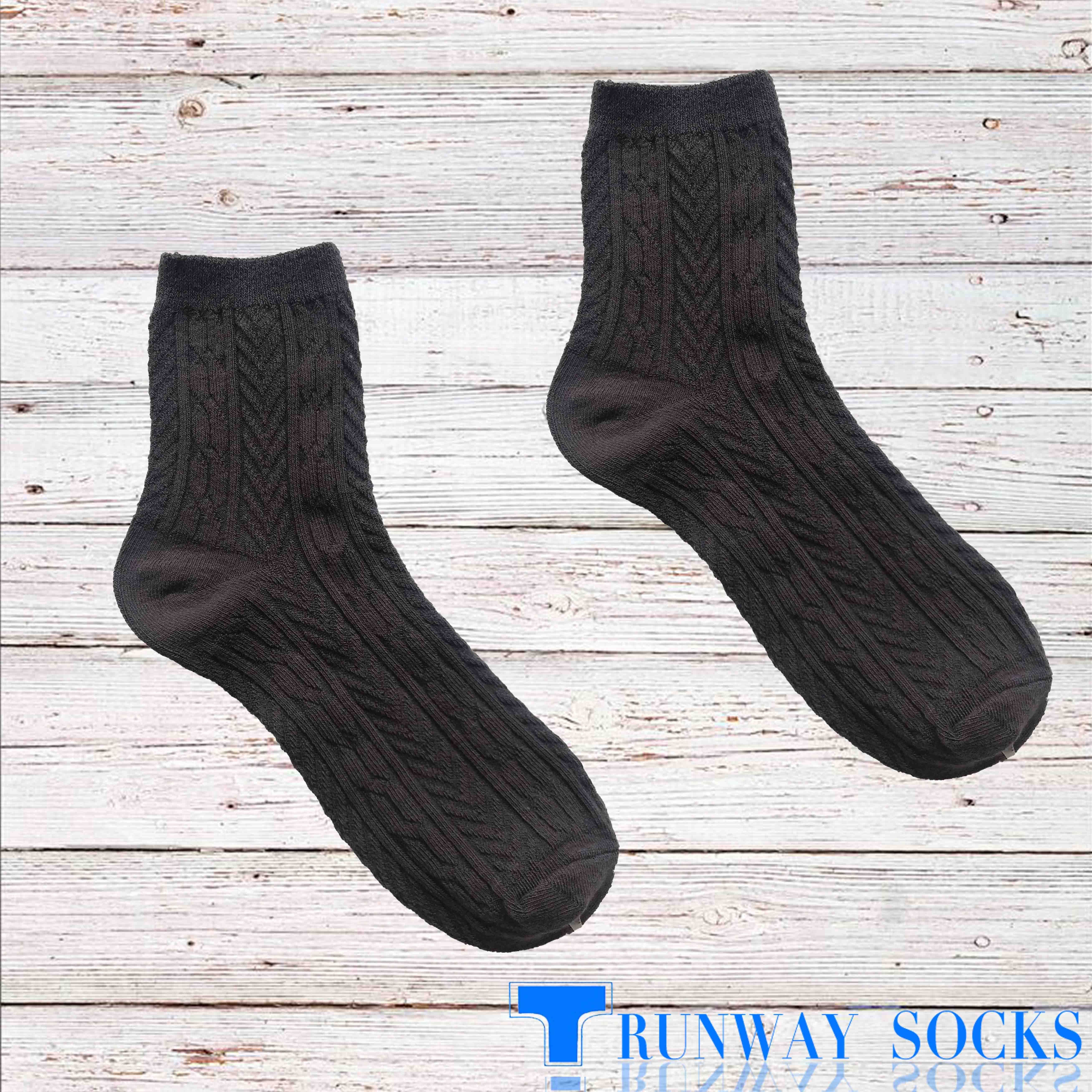 【RUNWAY】《RUNWAY SOCKS》Best-Selling Japanese Style Trendy Short Socks – Double Cylinder Technology with Retro Jacquard Design – Dark Gray – 1 Pair, , large