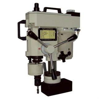 WIN五金 台灣製造 清山牌 <AE22S-110V> 磁性鑽孔機 磁性鑽台 鋼構鑽台 磁力鑽孔機 攻牙機 鑽孔機, , large