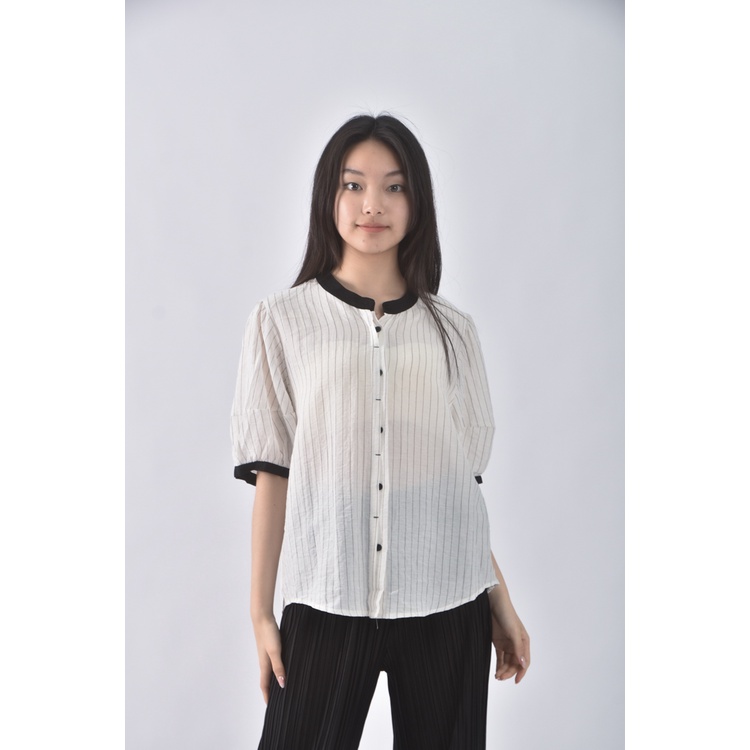 (XL) yansoo條紋白色短袖上衣二手衣