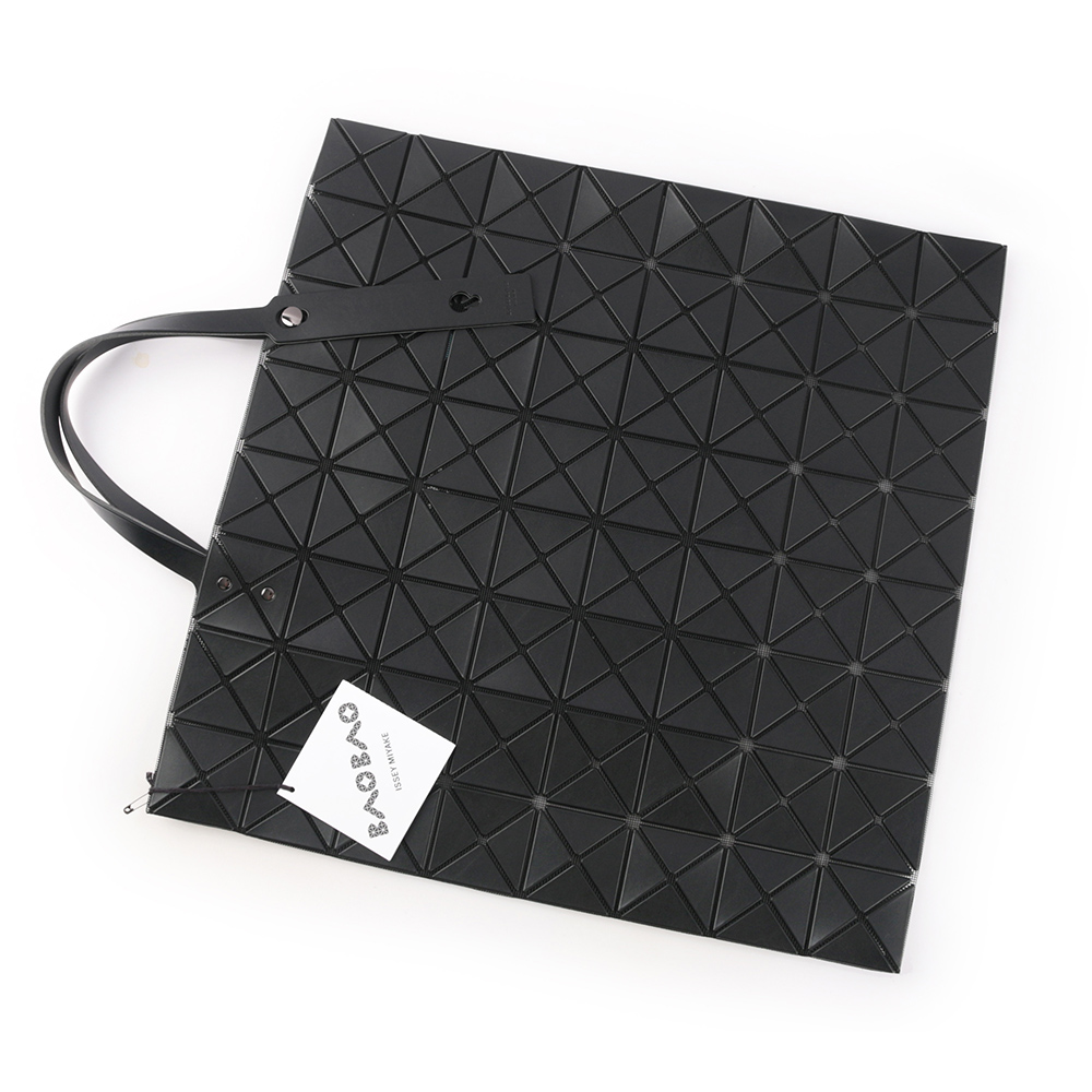 ISSEY MIYAKE BAO BAO LUCENT 8X8 啞光霧面托特包/黑色, , large