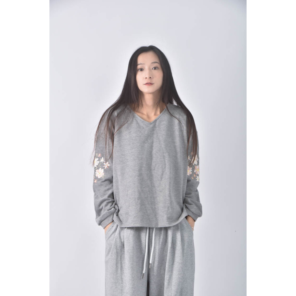 (XL) imoda棉質V領灰色長袖上衣二手衣, , large