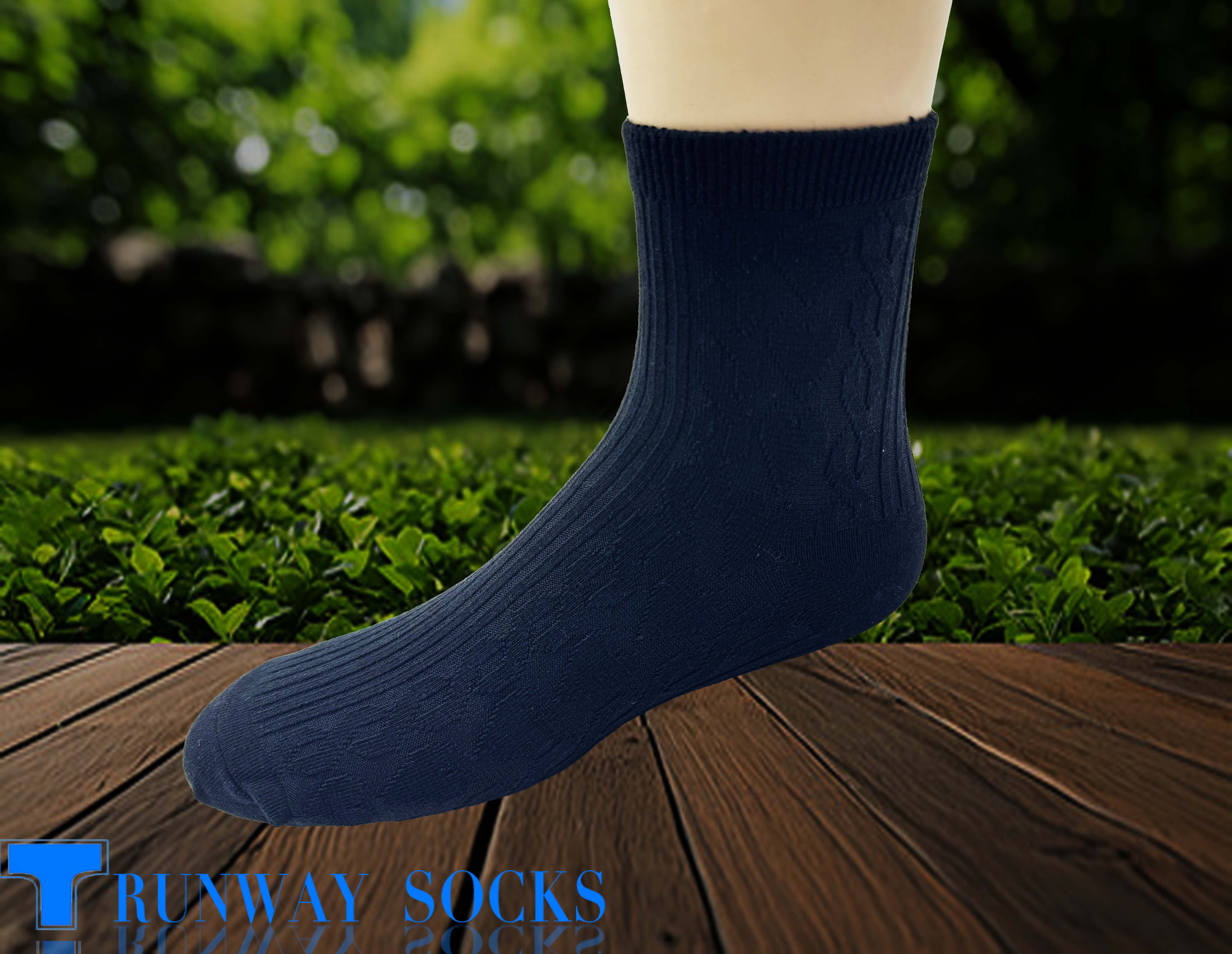 【伸展台】《RUNWAY SOCKS》日系 流行短襪 雙針筒1/2短襪 心型緹花 休閒運動 黑色 女款 1雙入, , large