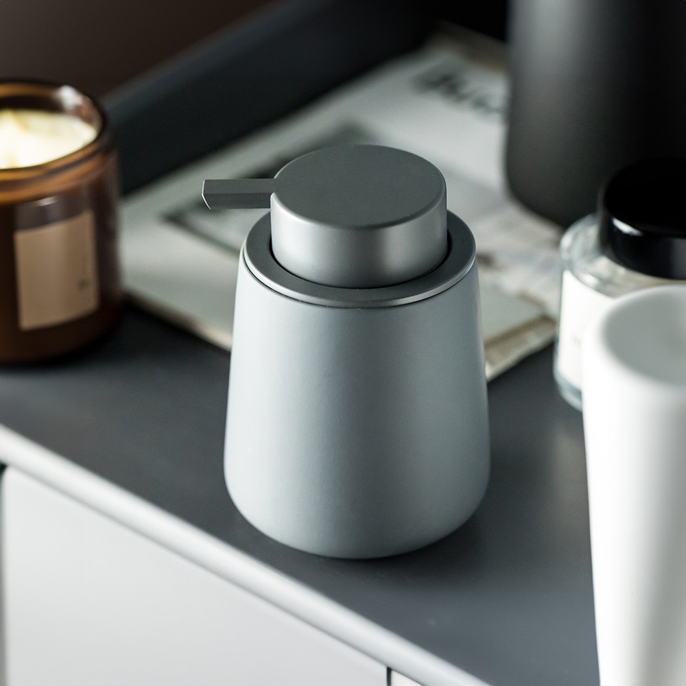 ceramic-diamond-patterned-mousse-jar