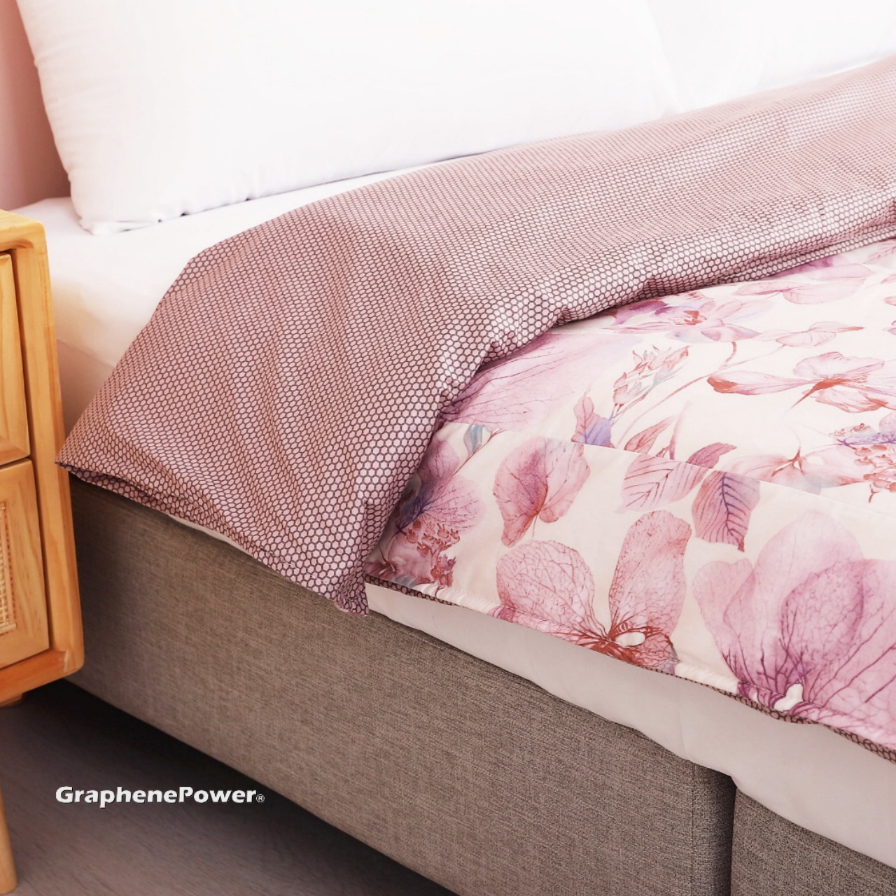 Graphene Thermal Circulation All-Season Comforter, , large