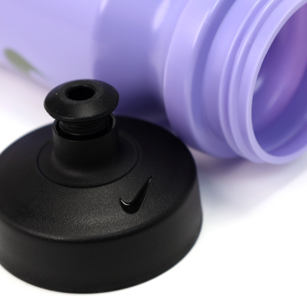 NIKE 大嘴巴水壺2.0 22OZ/650ml 隨身杯 水瓶 公路 騎行 健身 戶外 休閒 運動水壺 擠壓式 防漏 紫, , large