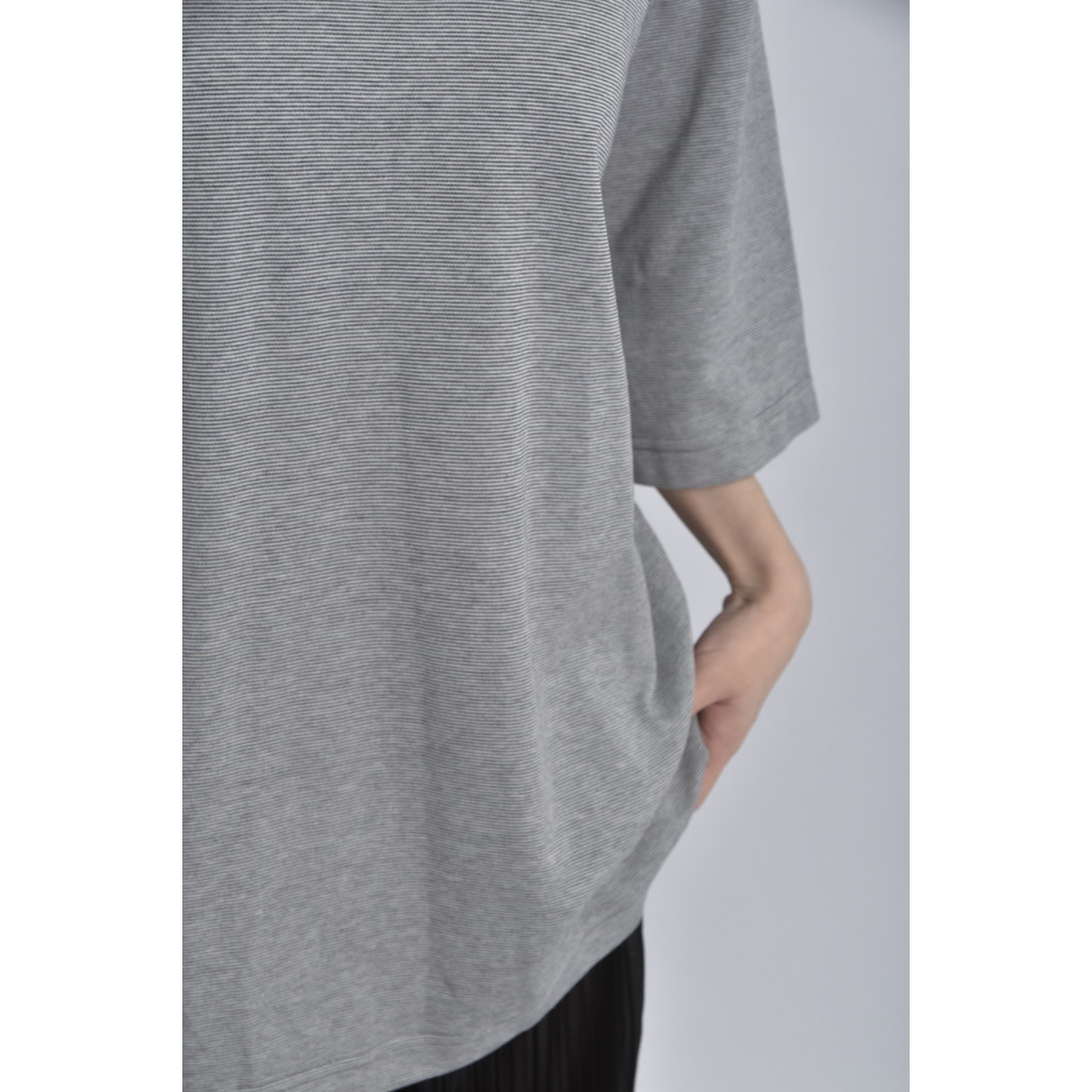 (L) uniqlo質感棉質圓領黑色短袖上衣二手衣, , large