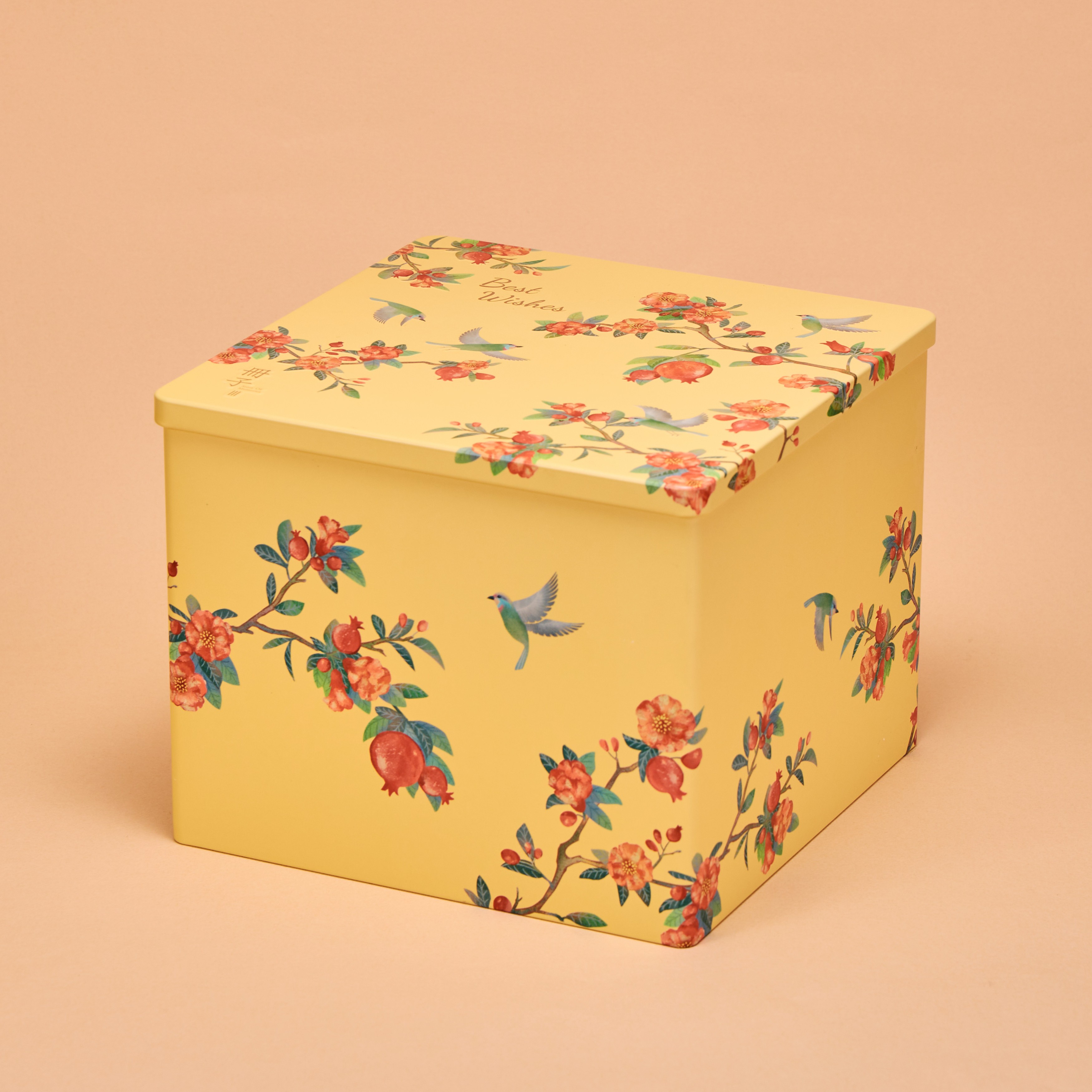 【冊子過年禮盒】彩鳥飛悅三層禮盒(綜合千層酥12入&金磚甜點餅乾), , large