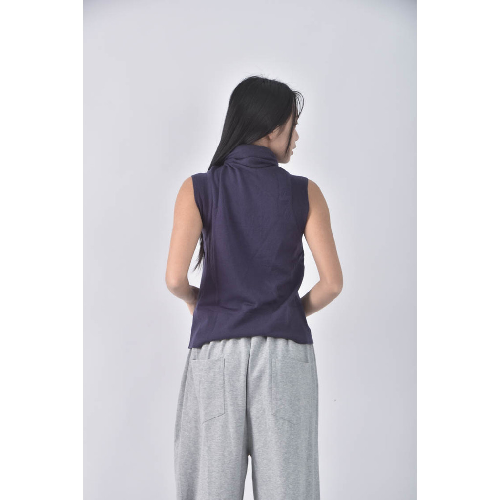 (XS（含）以下) liviana conti高領藍色上衣二手衣, , large