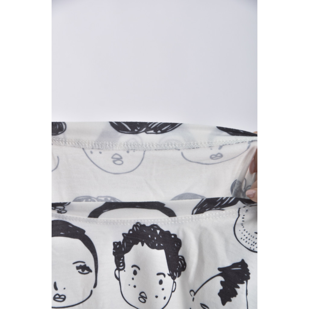 (S) 質感人頭白色短袖上衣二手衣, , large