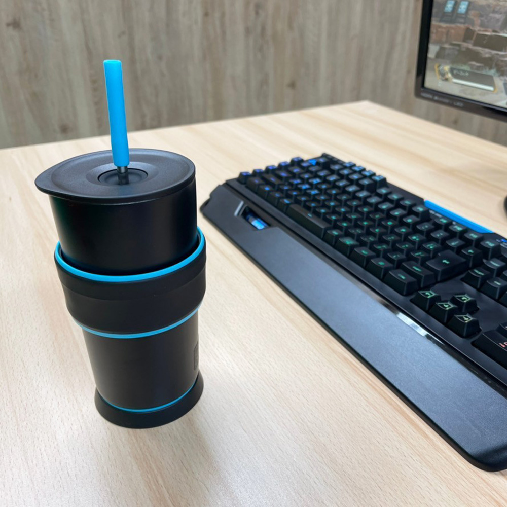 【日本孔雀Peacock】316不鏽鋼 運動不倒翁保溫杯 TPE握把 防滑防倒底座 550ML(可調式吸管)-紅黑, , large