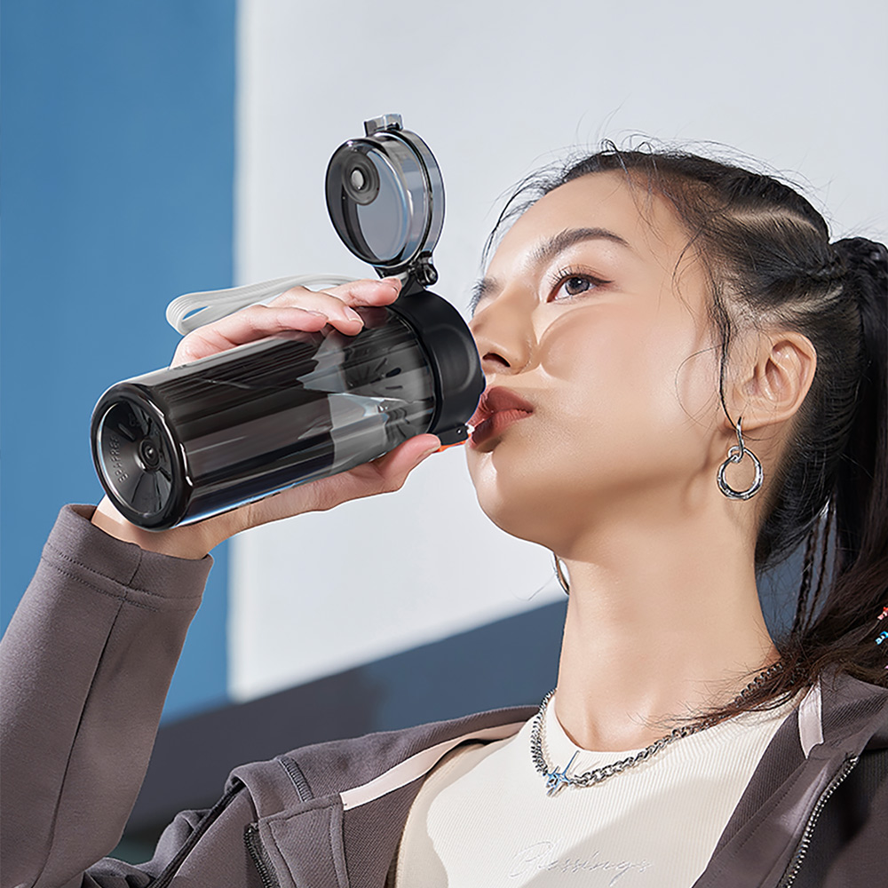 【TKK】美國進口Tritan辛格系列 手提式 運動水壺550ML(直飲口設計)-鑽石黑, , large