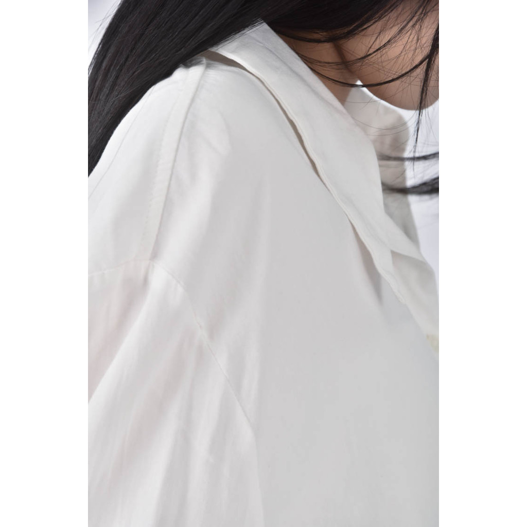 (XL) sumerf 9質感素面白色長袖上衣二手衣, , large