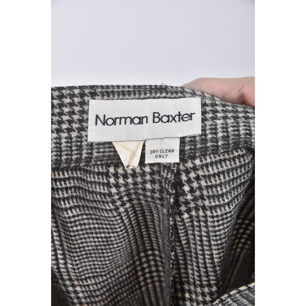 (M) norman baxter高腰質感千鳥格紋黑色短褲二手衣, , large