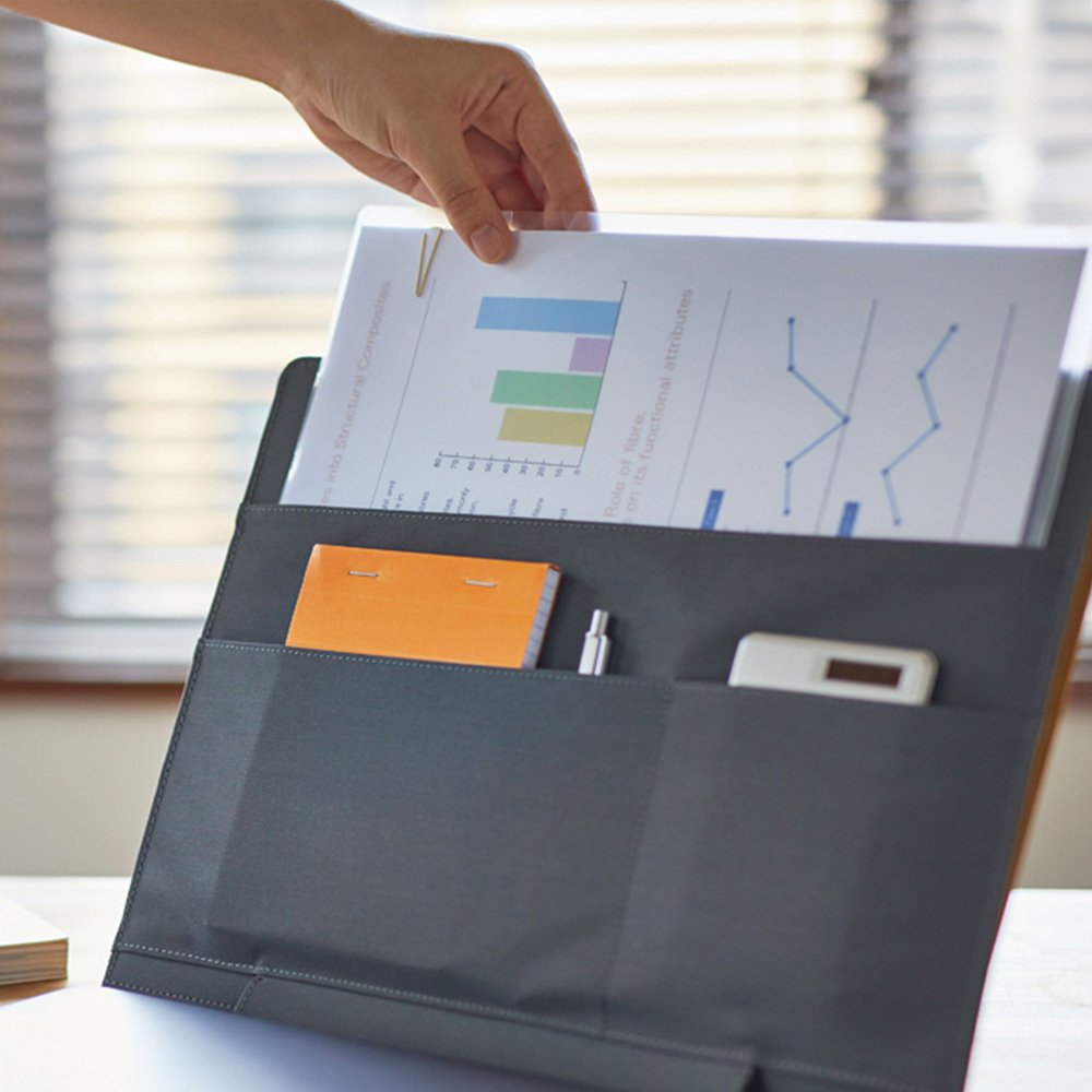 *需預訂【KING JIM】NESTY隨行支架筆電包 軍綠/(NST10)茶色, , large